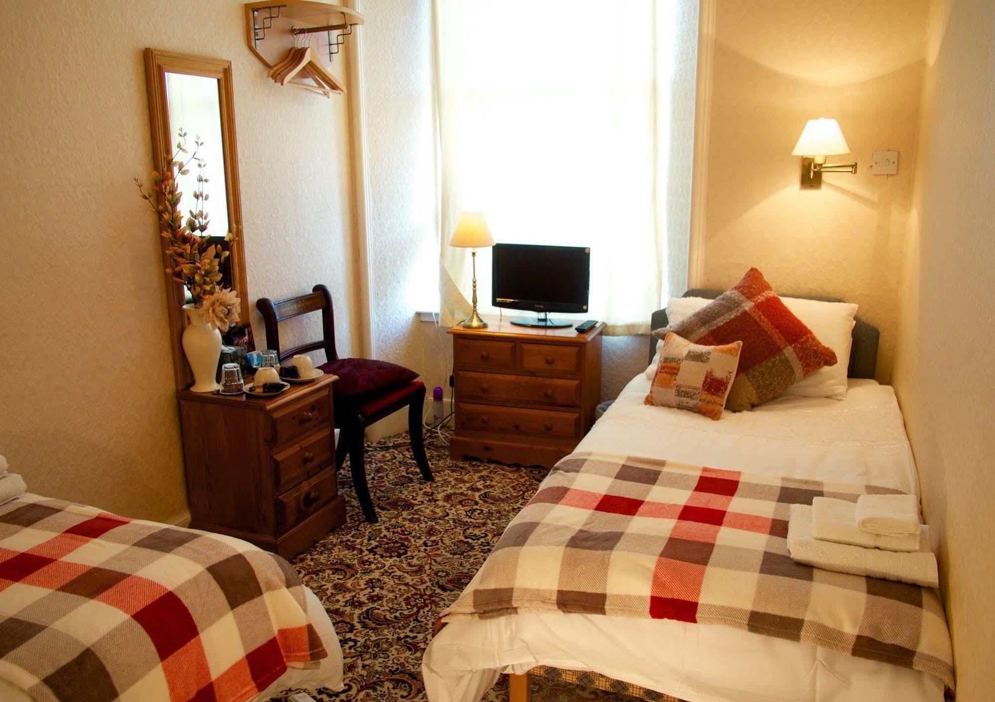 Crown Guesthouse Inverness Exterior photo